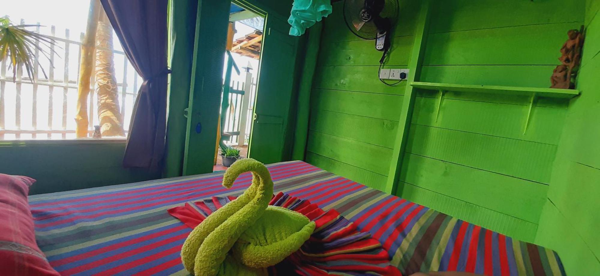 Luna Beach Home & Cabanas كالي الغرفة الصورة